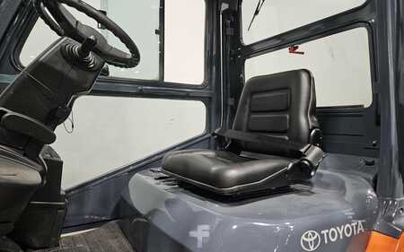 Carretilla elevadora diésel 2014  Toyota 8FDU32 (11)