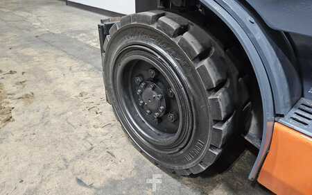 Carretilla elevadora diésel 2014  Toyota 8FDU32 (18)