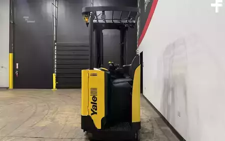 Reach Trucks 2021  Yale NR045EB (3)