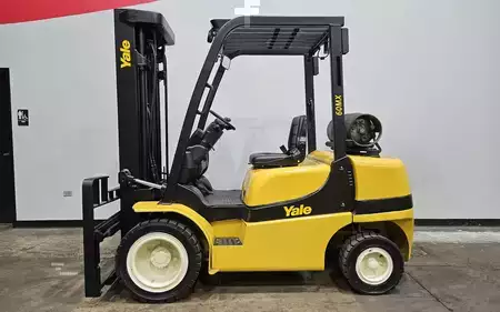 Propane Forklifts 2018  Yale GLP060MX (1)