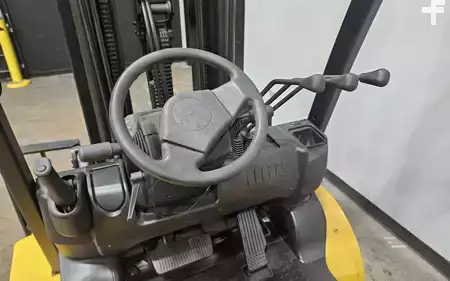 Propane Forklifts 2018  Yale GLP060MX (13)