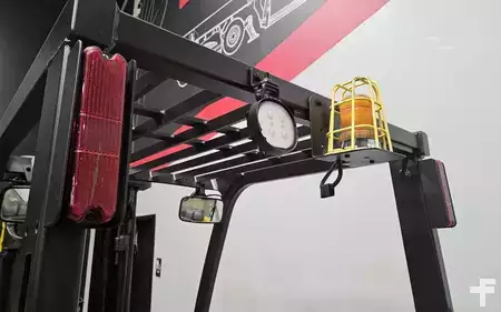 Propane Forklifts 2018  Yale GLP060MX (19)
