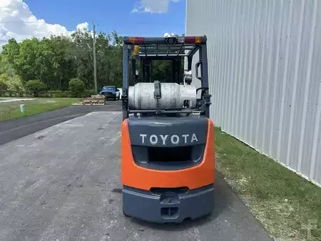 Propane Forklifts 2014  Toyota 8FGCU25 (3)