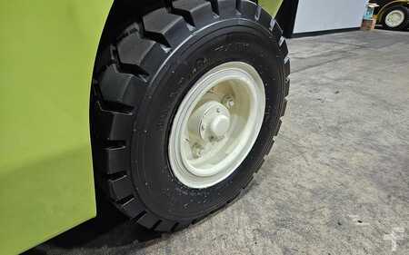 Carretilla elevadora diésel 2013  Clark C55SD (18)