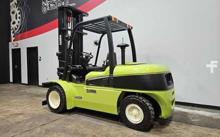 Carretilla elevadora diésel 2013  Clark C55SD (2)