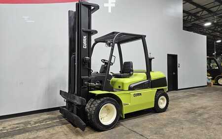 Carretilla elevadora diésel 2013  Clark C55SD (7)