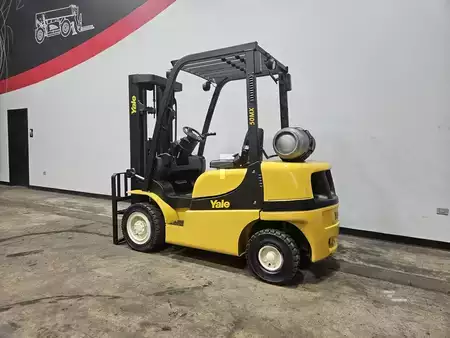 Propane Forklifts 2018  Yale GLP050MX (2)