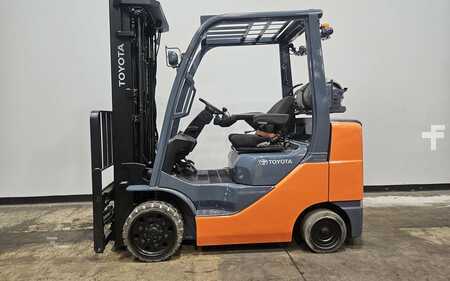 Carretilla elevadora GLP 2015  Toyota 8FGCU30 (1)