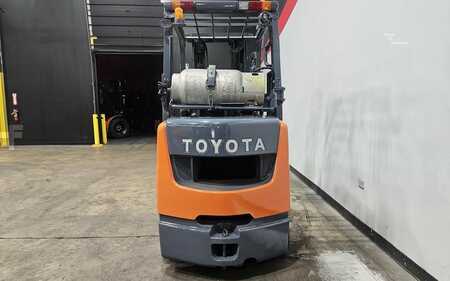 Carretilla elevadora GLP 2015  Toyota 8FGCU30 (3)