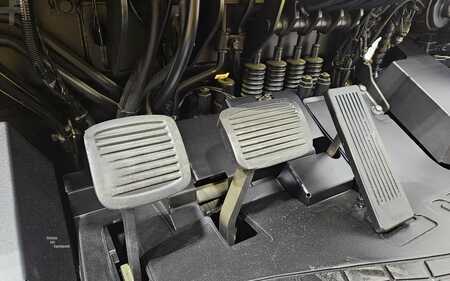 Propane Forklifts 2021  CAT Lift Trucks GC70K (15)