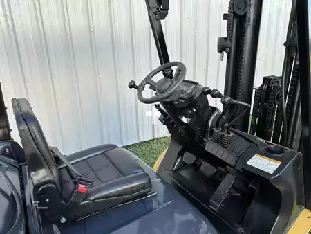 Propane Forklifts 2014  Mitsubishi FG30N (8)