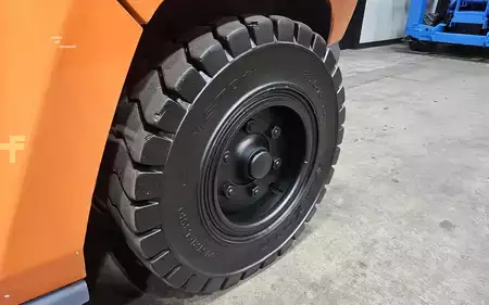 Montacargas diésel 2018  Toyota 8FD80U (21)