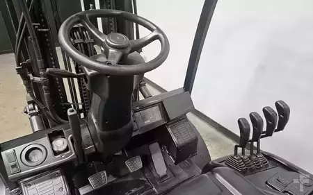 Montacargas diésel 2019  Doosan D35C-7 (12)