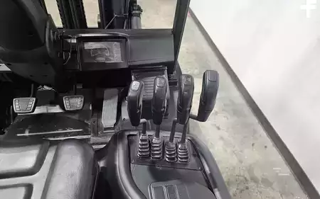 Montacargas diésel 2019  Doosan D35C-7 (13)