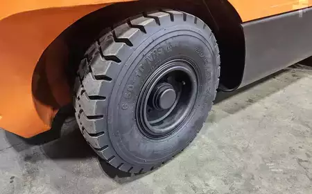 Montacargas diésel 2019  Doosan D35C-7 (17)