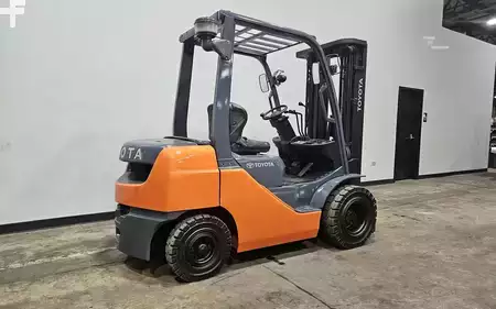 Diesel Forklifts 2017  Toyota 8FDU25 (3)