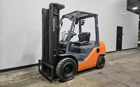 Diesel Forklifts 2017  Toyota 8FDU25 (7)