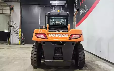 Montacargas diésel 2021  Doosan D160S-7 (3)