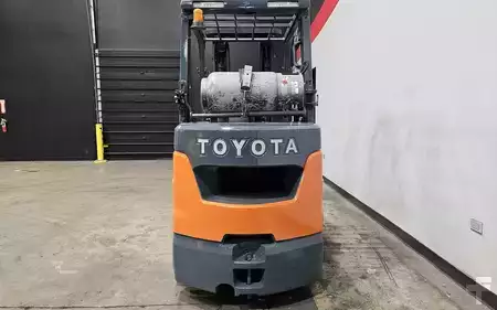 Montacargas GLP 2020  Toyota 8FGCU32 (3)