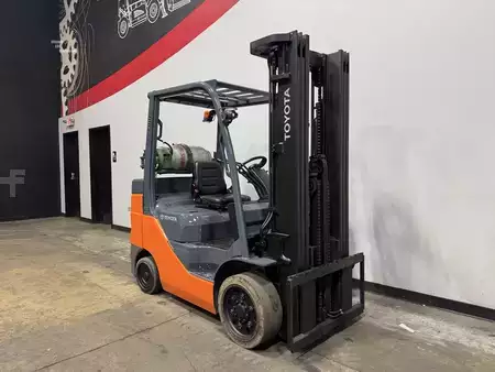 Montacargas GLP 2020  Toyota 8FGCU32 (5)