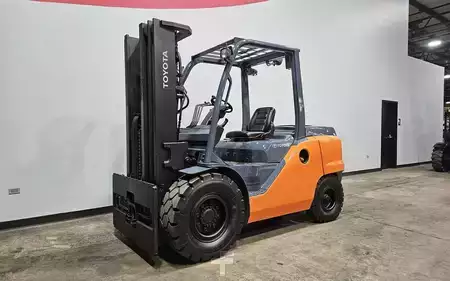 Diesel Forklifts 2018  Toyota 8FD50U (8)