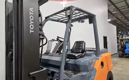 Diesel Forklifts 2018  Toyota 8FD50U (9)
