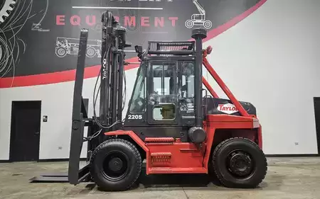 Montacargas diésel 2018  Taylor X220S (1)