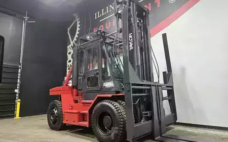 Montacargas diésel 2018  Taylor X220S (6)