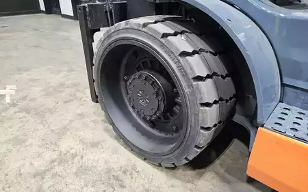 Propane Forklifts 2017  Toyota 8FGC70U (19)
