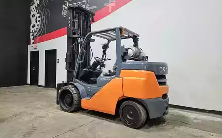 Propane Forklifts 2017  Toyota 8FGC70U (2)