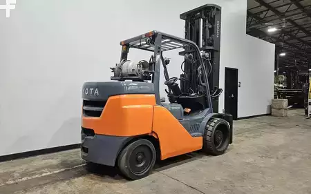 Propane Forklifts 2017  Toyota 8FGC70U (4)