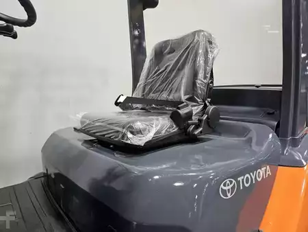 Montacargas diésel 2019  Toyota 8FD35U (10)