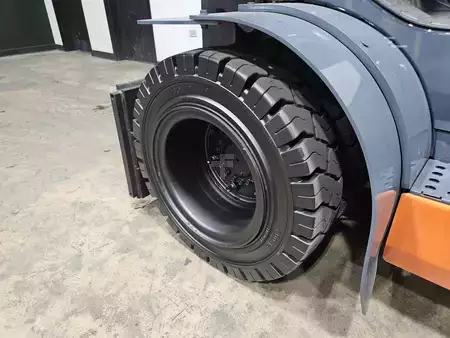 Montacargas diésel 2019  Toyota 8FD35U (16)