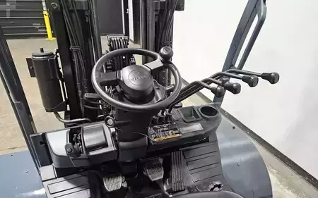 Montacargas diésel 2018  Toyota 8FD35U (12)