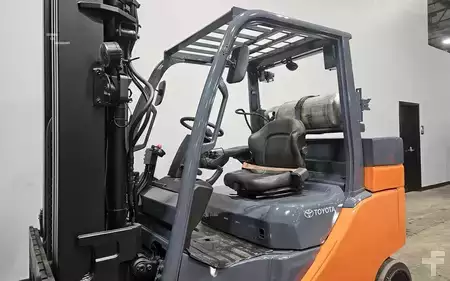 Propane Forklifts 2017  Toyota 8FGC55U-PRS (9)