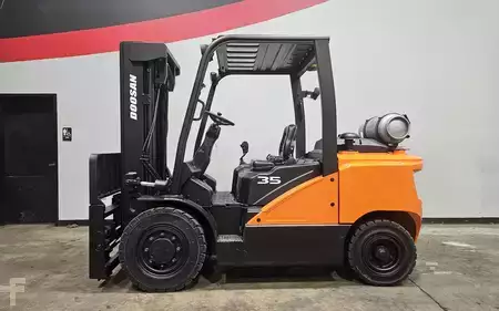 Diesel Forklifts 2020  Doosan G35S-7 (1)