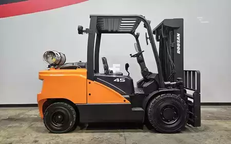 Propane Forklifts 2020  Doosan G45S-7 (5)