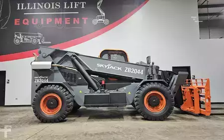 Telehandler Fixed 2016  Skyjack ZB2044 (5)