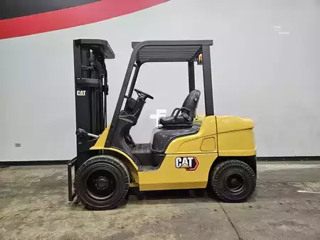 Montacargas diésel 2016  CAT Lift Trucks DP30N (1)