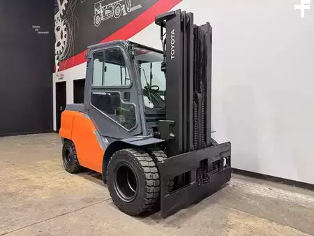 Diesel Forklifts 2014  Toyota 8FD50U (5)