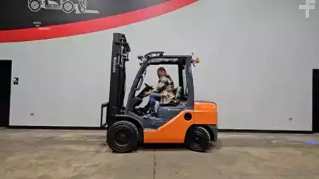 Montacargas diésel 2019  Toyota 8FDU32 (22)