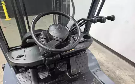 Montacargas GLP 2019  Toyota 8FDU32 (12)