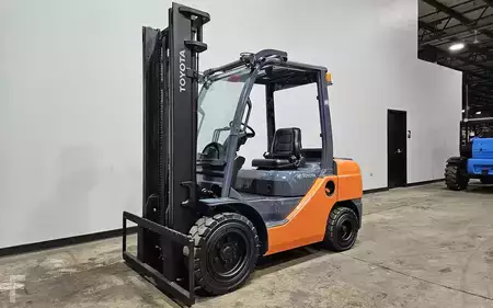 Montacargas GLP 2019  Toyota 8FDU32 (8)