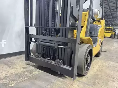 Montacargas GLP 2017  CAT Lift Trucks 2C6000 (13)