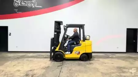 Montacargas GLP 2017  CAT Lift Trucks 2C6000 (18)