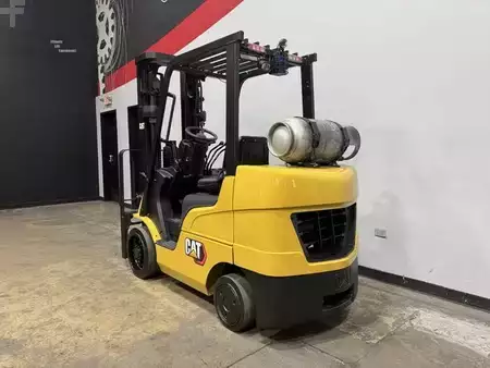 Montacargas GLP 2017  CAT Lift Trucks 2C6000 (2)