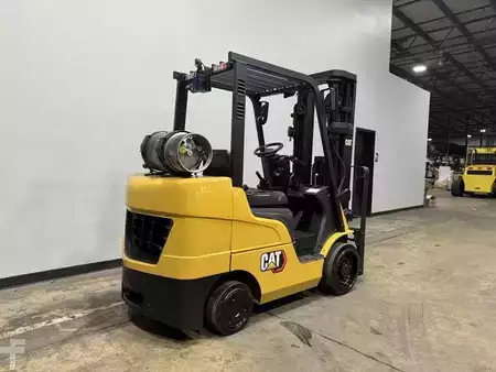 Montacargas GLP 2017  CAT Lift Trucks 2C6000 (3)