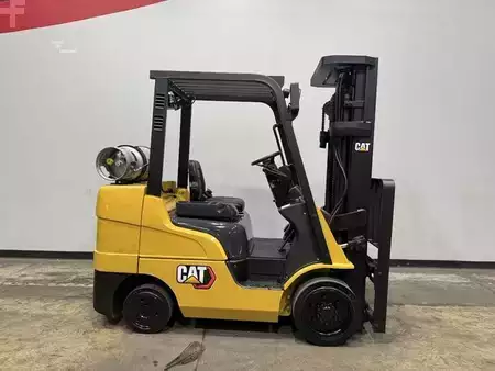 Montacargas GLP 2017  CAT Lift Trucks 2C6000 (4)