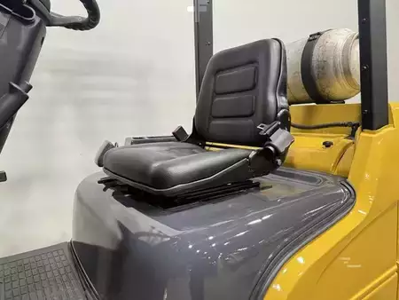 Montacargas GLP 2017  CAT Lift Trucks 2C6000 (9)