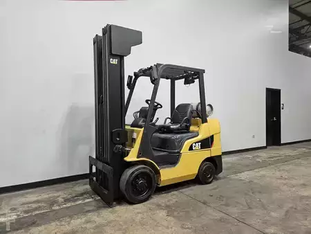 Propane Forklifts 2017  CAT Lift Trucks 2C6000 (8)
